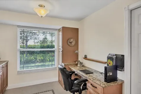 51 Oakwood Drive N Englewood FL 34223
