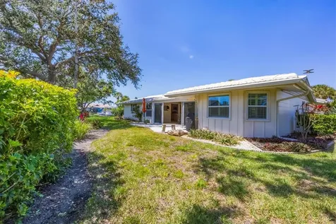 51 Oakwood Drive N Englewood FL 34223