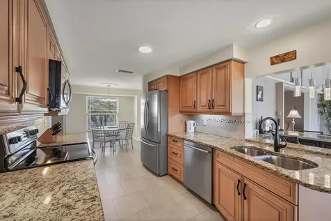51 Oakwood Drive N Englewood FL 34223