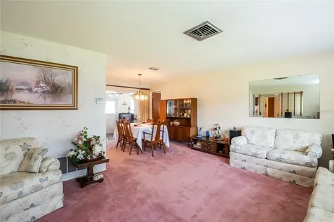 1830 Oak Forest Drive S Clearwater FL 33759