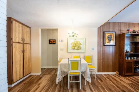 1830 Oak Forest Drive S Clearwater FL 33759