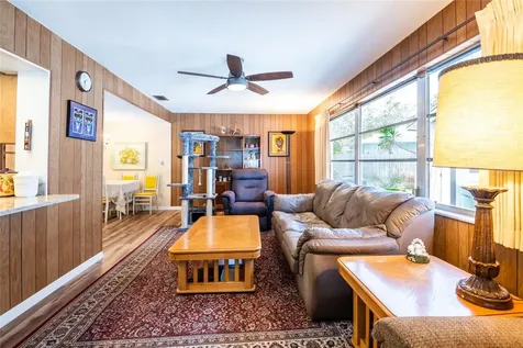 1830 Oak Forest Drive S Clearwater FL 33759