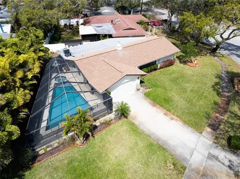 1830 Oak Forest Drive S Clearwater FL 33759