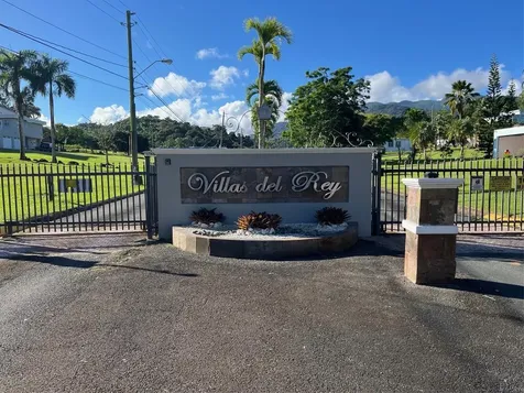 59 Reina Isabel Rio Grande PR 00745
