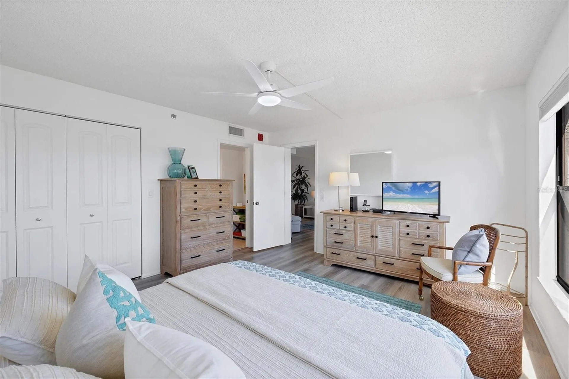 1001 Benjamin Franklin Drive Sarasota FL 34236