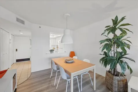 1001 Benjamin Franklin Drive Sarasota FL 34236