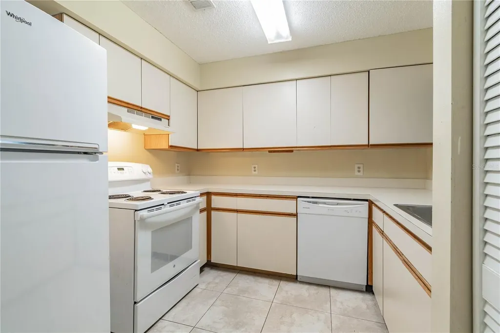 2333 Feather Sound Drive Clearwater FL 33762