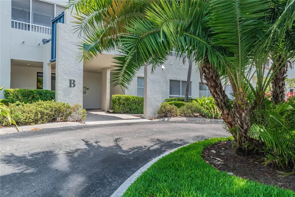 2333 Feather Sound Drive Clearwater FL 33762
