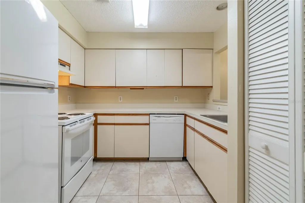 2333 Feather Sound Drive Clearwater FL 33762