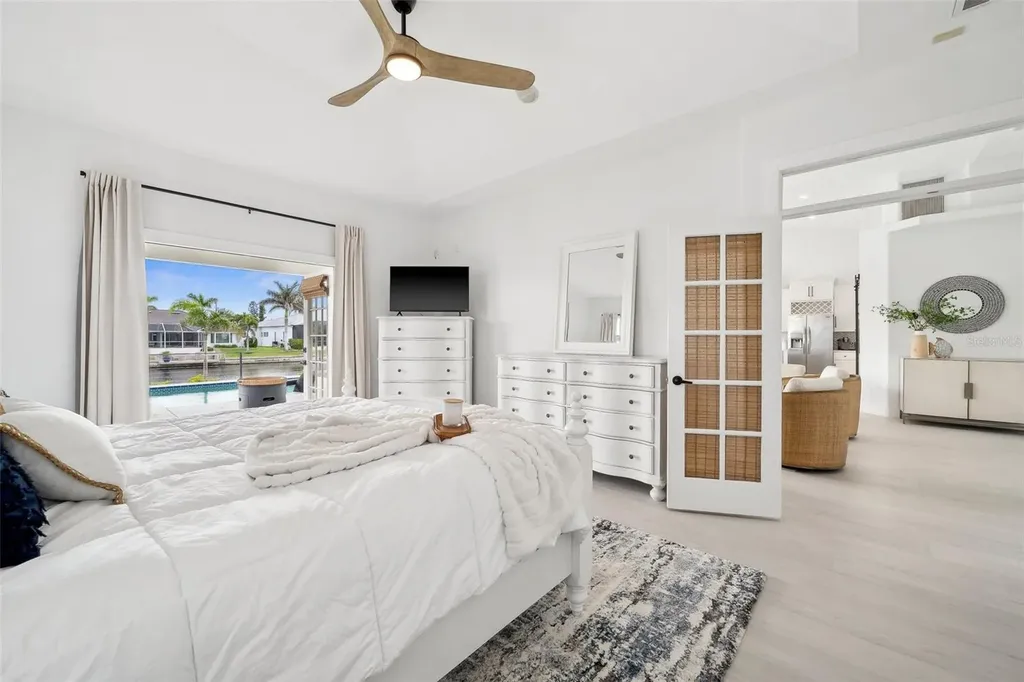 5207 SW 20th Place Cape Coral FL 33914