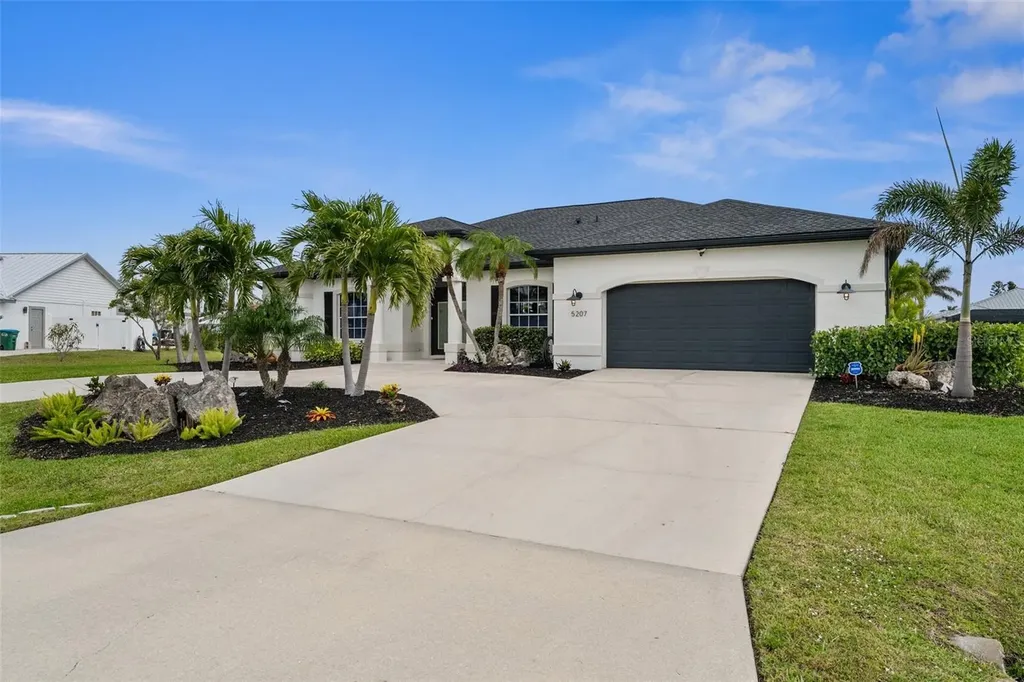 5207 SW 20th Place Cape Coral FL 33914