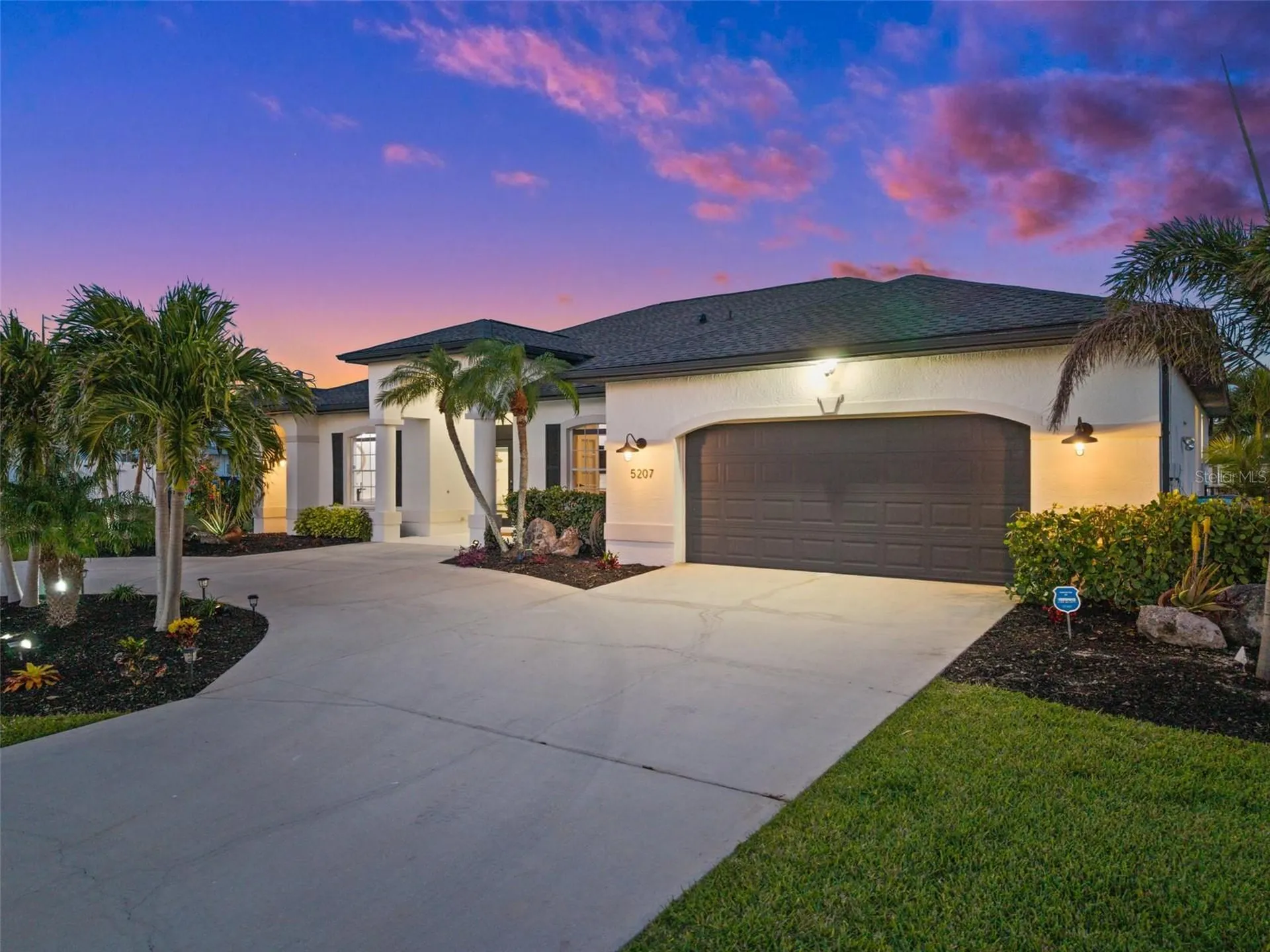 5207 SW 20th Place Cape Coral FL 33914