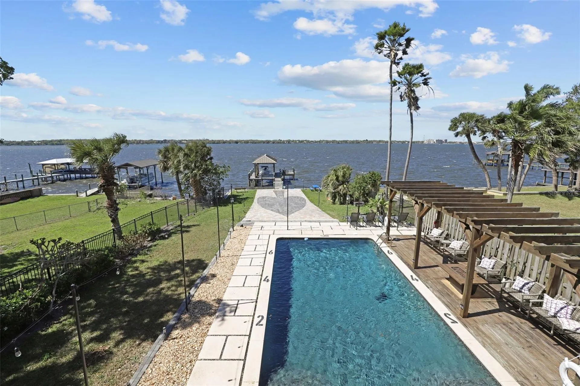 106 Victoria Street Merritt Island FL 32952