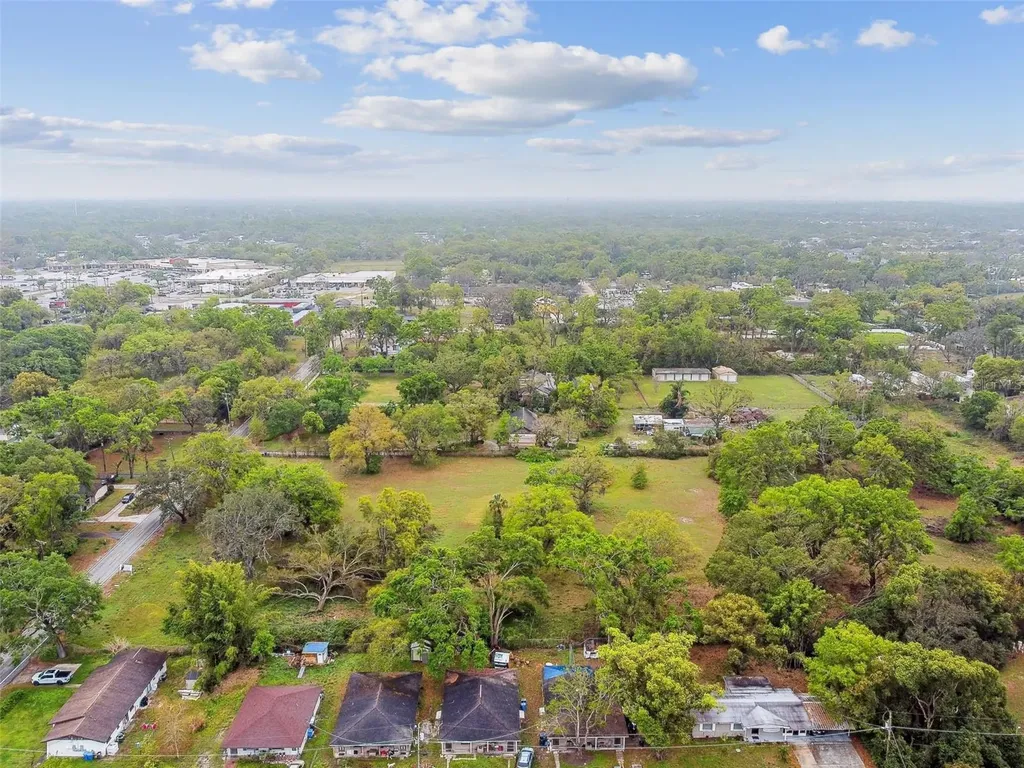 S Taylor Road Seffner FL 33584