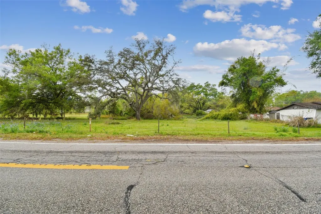 S Taylor Road Seffner FL 33584