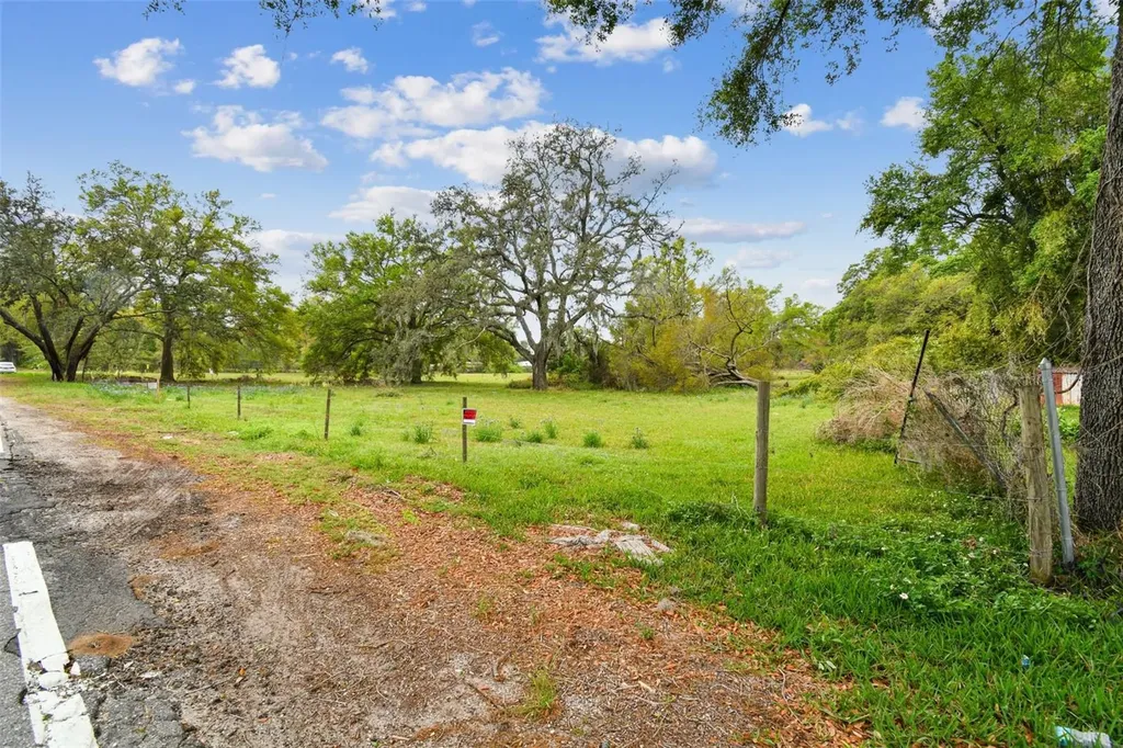 S Taylor Road Seffner FL 33584