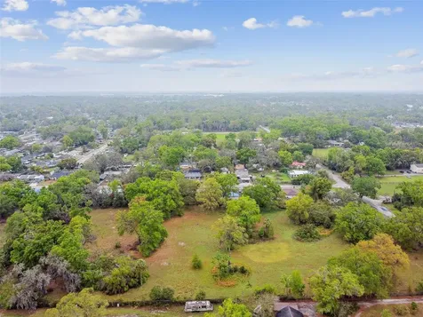 S Taylor Road Seffner FL 33584