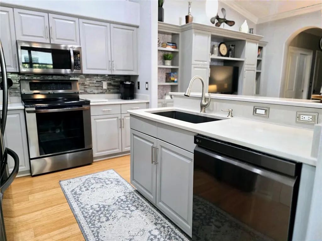 321 Reclinata Circle Venice FL 34292
