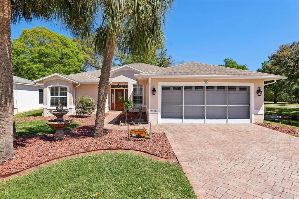 32800 Oak Park Drive Leesburg FL 34748