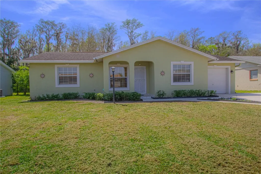 260 La Paz Drive Kissimmee FL 34743