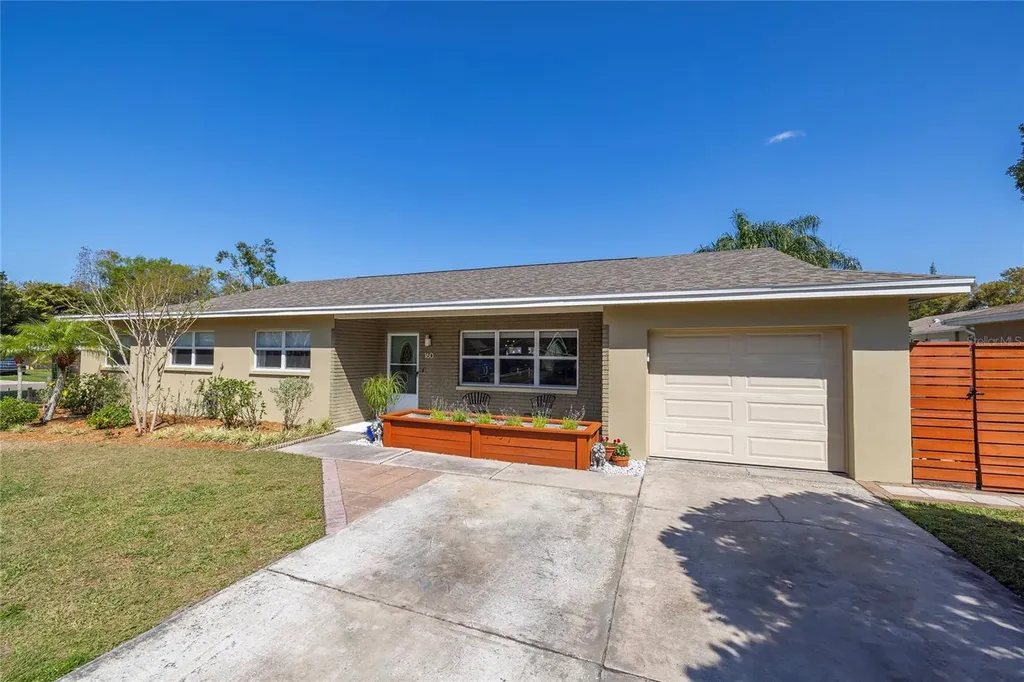 160 Avon Drive Safety Harbor FL 34695