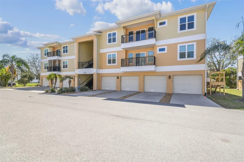 5088 Royal Palms Way New Port Richey FL 34652