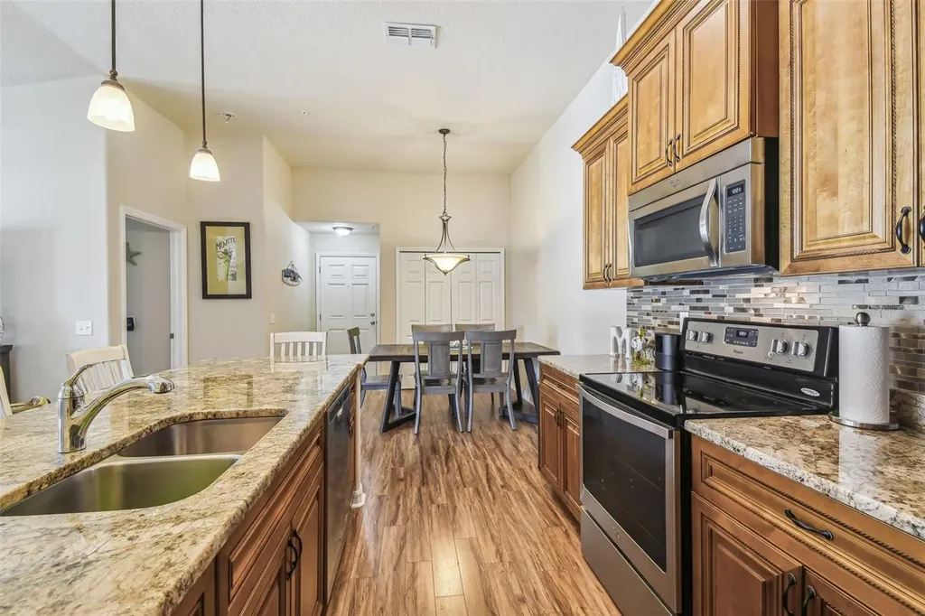5088 Royal Palms Way New Port Richey FL 34652