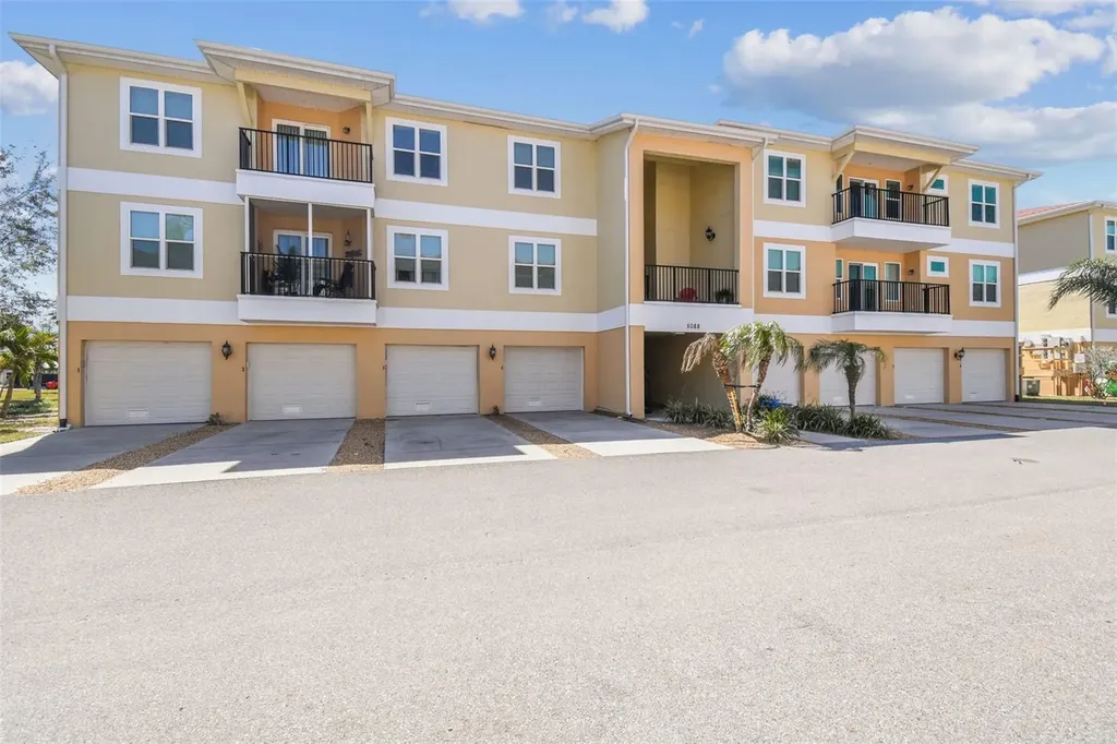 5088 Royal Palms Way New Port Richey FL 34652
