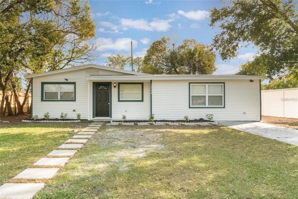 10526 Fernando Street Orlando FL 32825