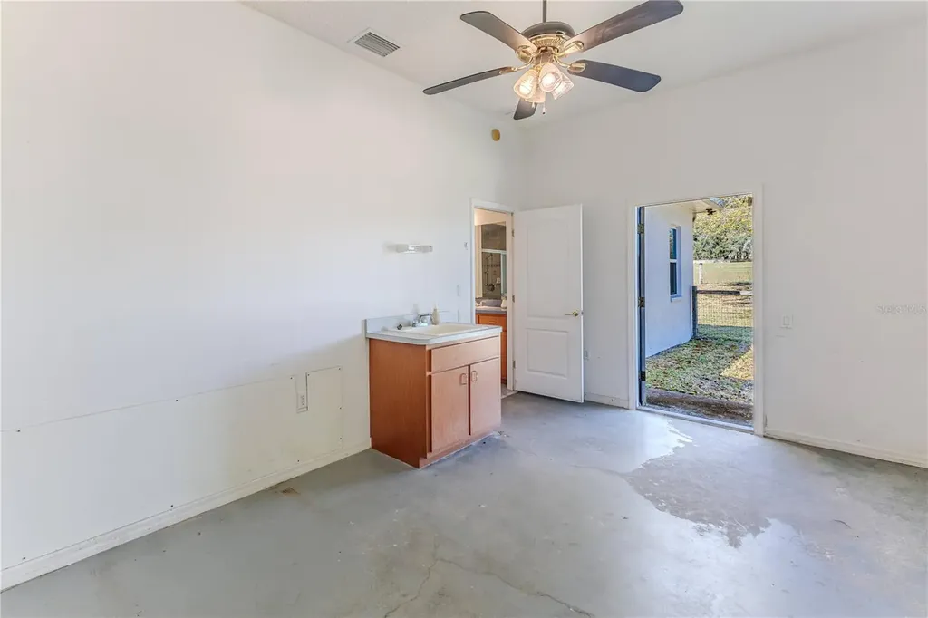 13496 S Oakview Avenue Floral City FL 34436