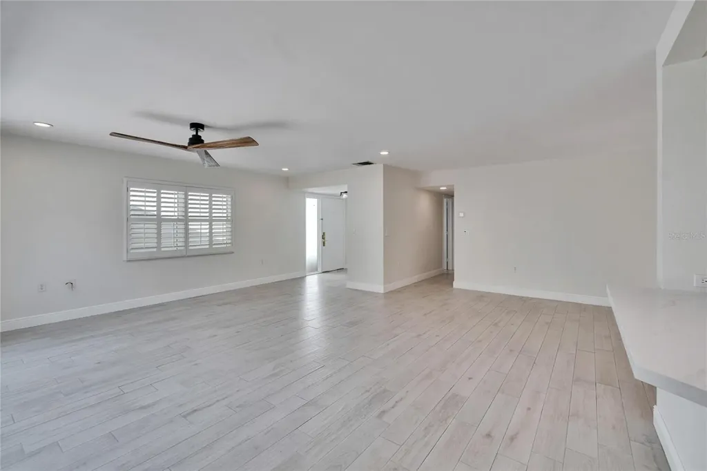 370 S Woodlands Drive Oldsmar FL 34677