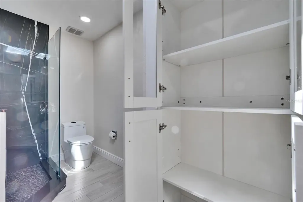 370 S Woodlands Drive Oldsmar FL 34677