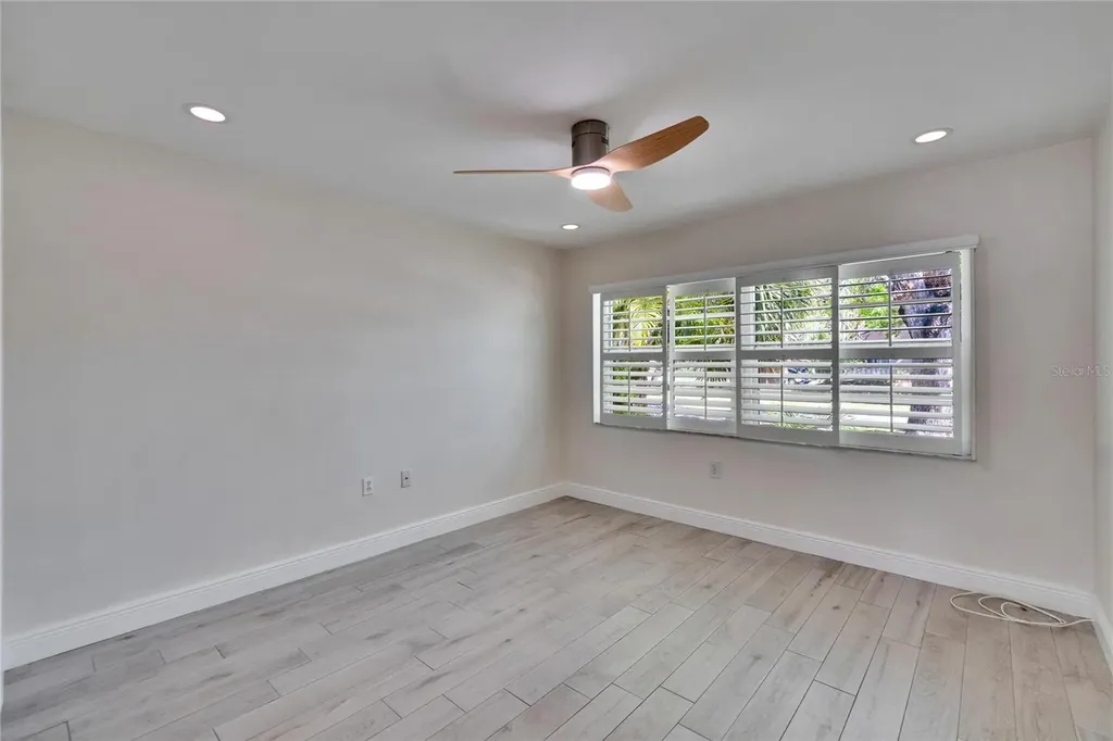 370 S Woodlands Drive Oldsmar FL 34677