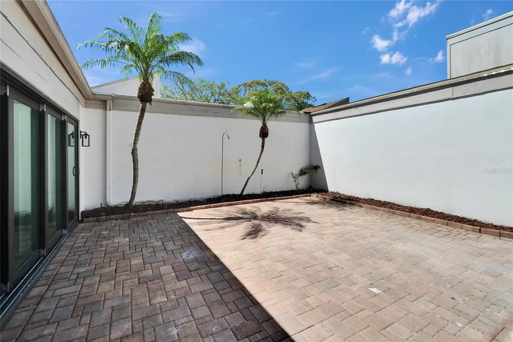 370 S Woodlands Drive Oldsmar FL 34677