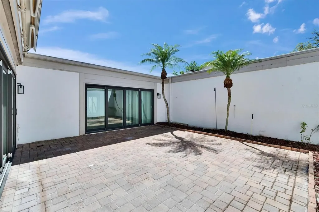 370 S Woodlands Drive Oldsmar FL 34677