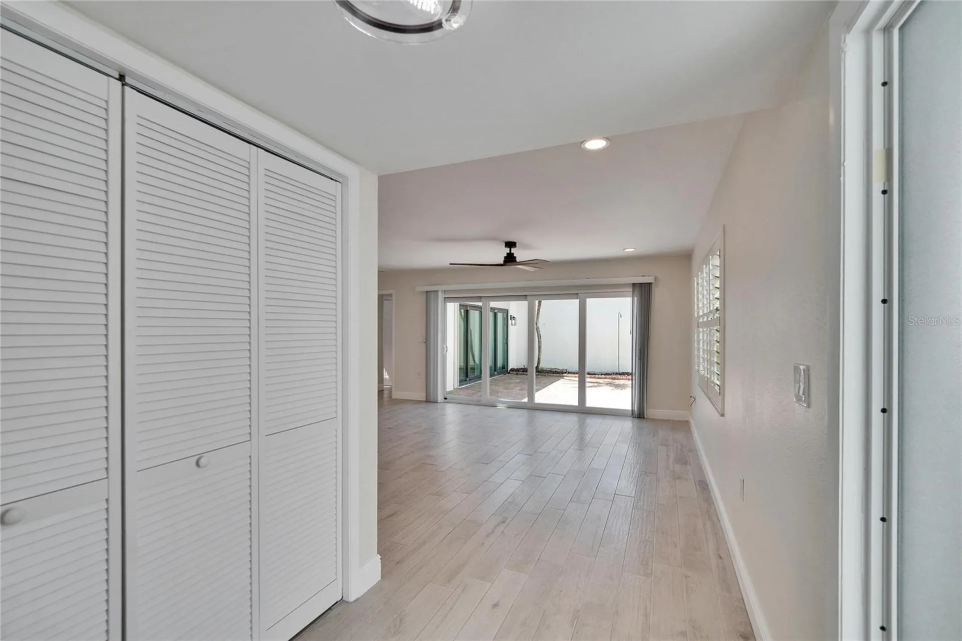 370 S Woodlands Drive Oldsmar FL 34677