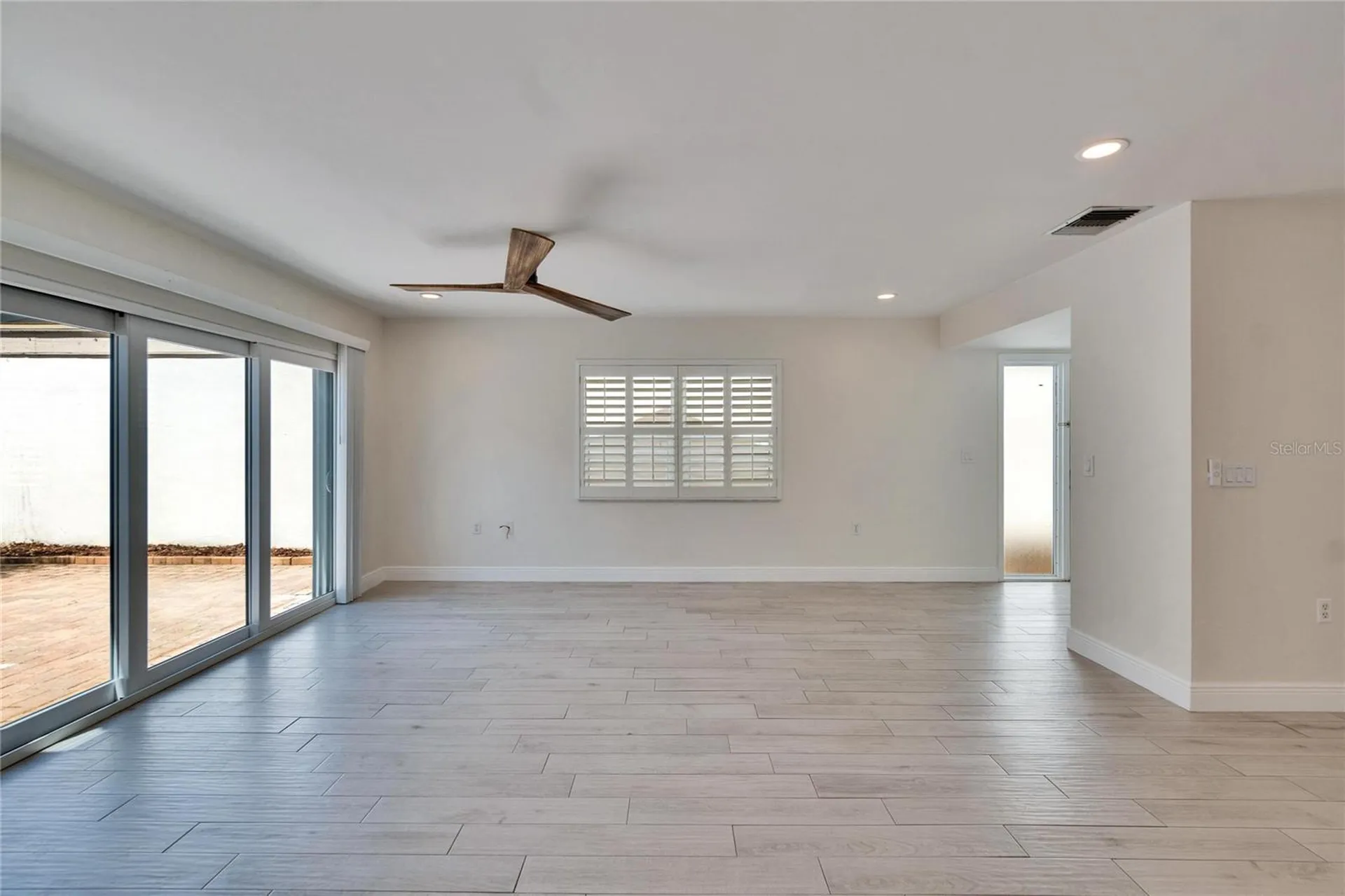 370 S Woodlands Drive Oldsmar FL 34677