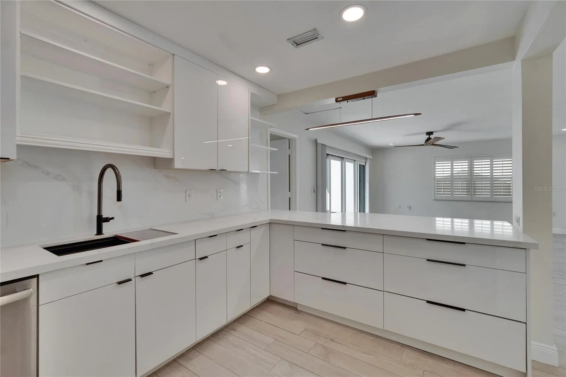 370 S Woodlands Drive Oldsmar FL 34677