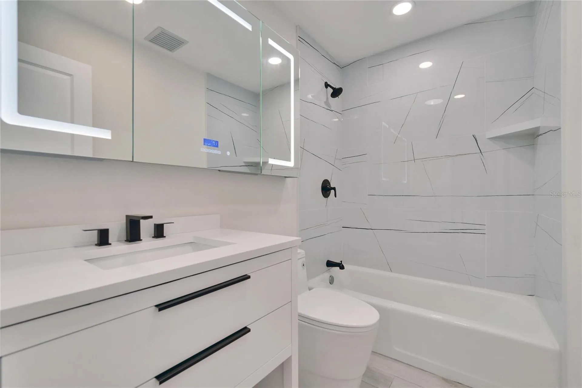 370 S Woodlands Drive Oldsmar FL 34677