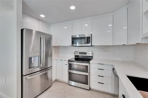 370 S Woodlands Drive Oldsmar FL 34677