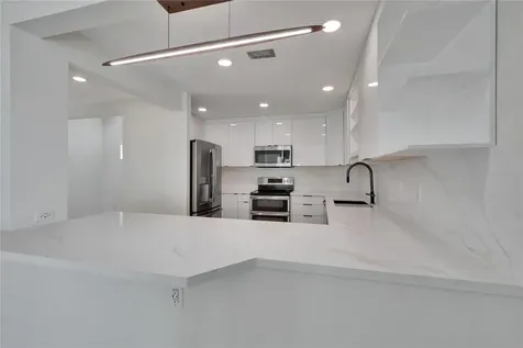 370 S Woodlands Drive Oldsmar FL 34677
