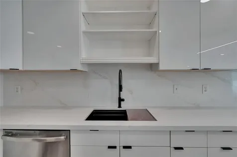 370 S Woodlands Drive Oldsmar FL 34677