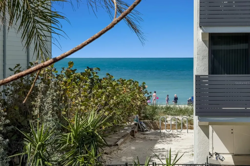 6804 Gulf Drive Holmes Beach FL 34217