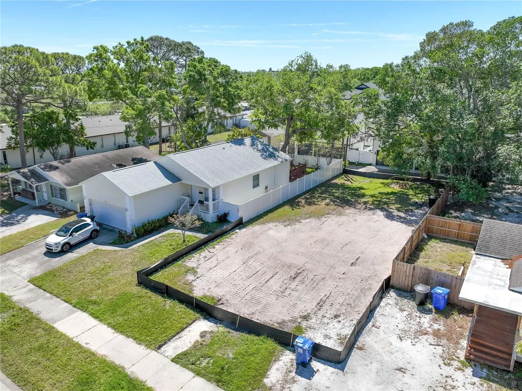 134 49th Avenue N St Petersburg FL 33703