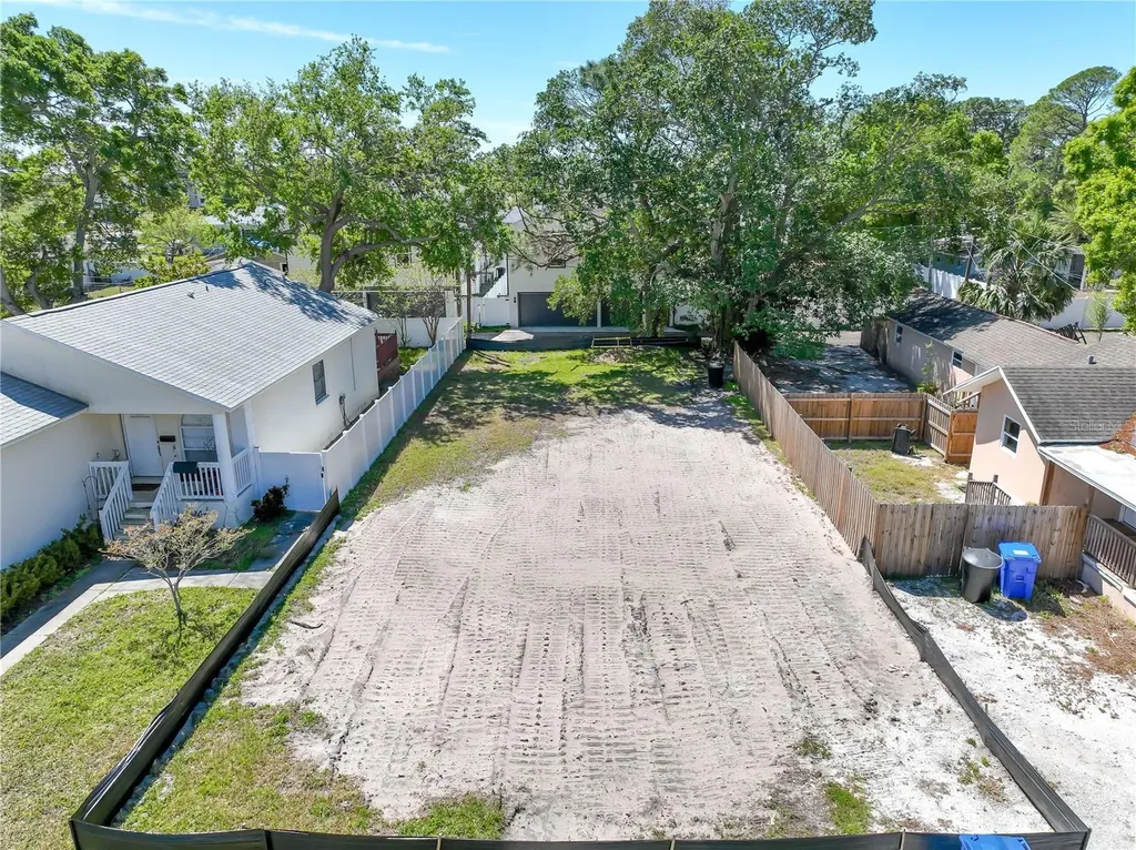 134 49th Avenue N St Petersburg FL 33703