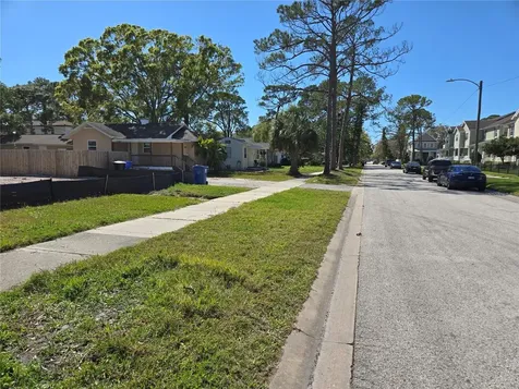 134 49th Avenue N St Petersburg FL 33703