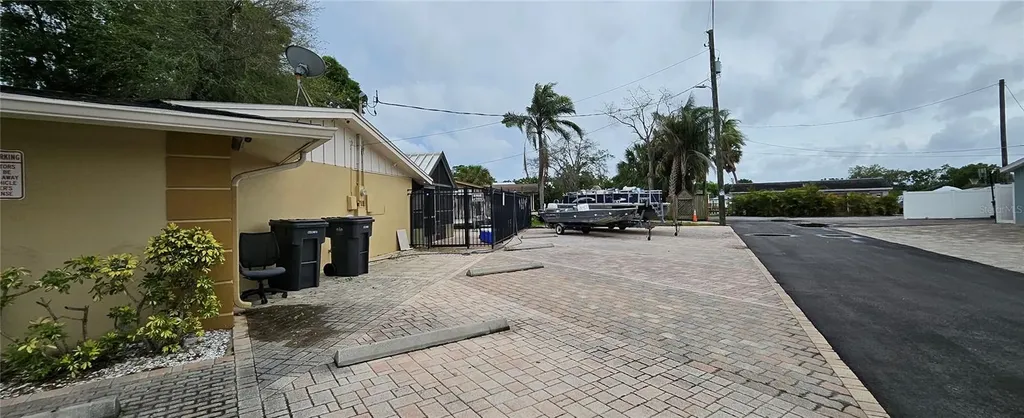 8814 Rocky Creek Drive Tampa FL 33615