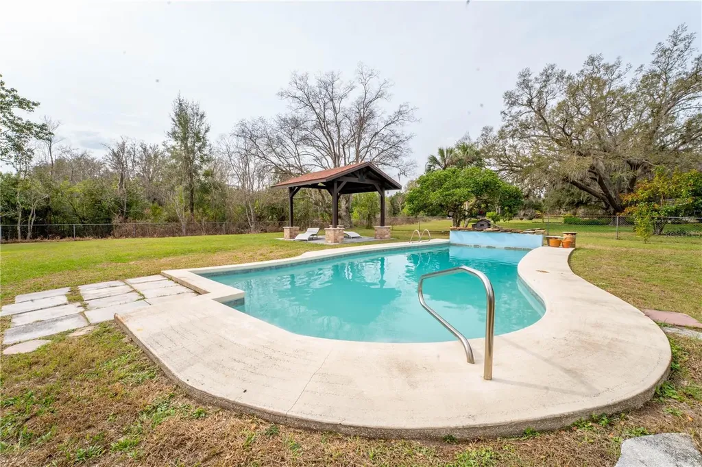 9916 Jackson Road Leesburg FL 34788