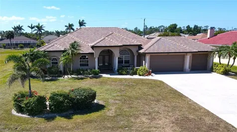 569 Royal Poinciana Punta Gorda FL 33955