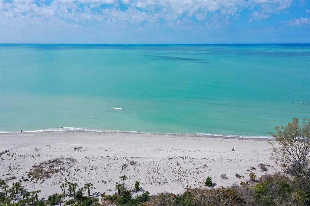 8504 Heron Lagoon Circle Sarasota FL 34242